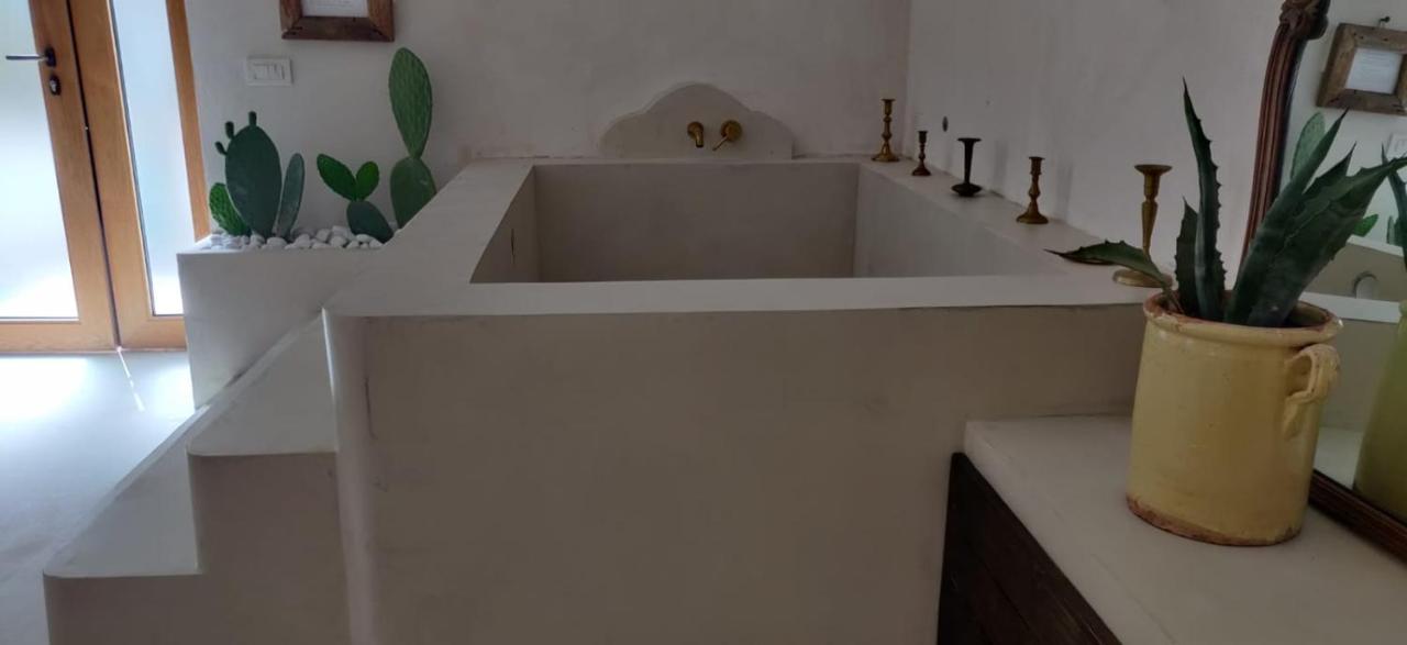 Mareulivi Bed and Breakfast Ostuni Exteriör bild